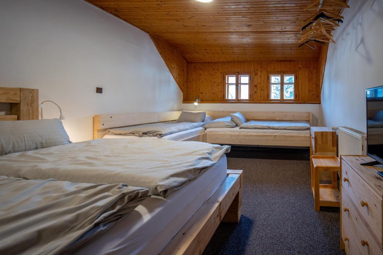 Penzion Koucky Bedřichov エクステリア 写真